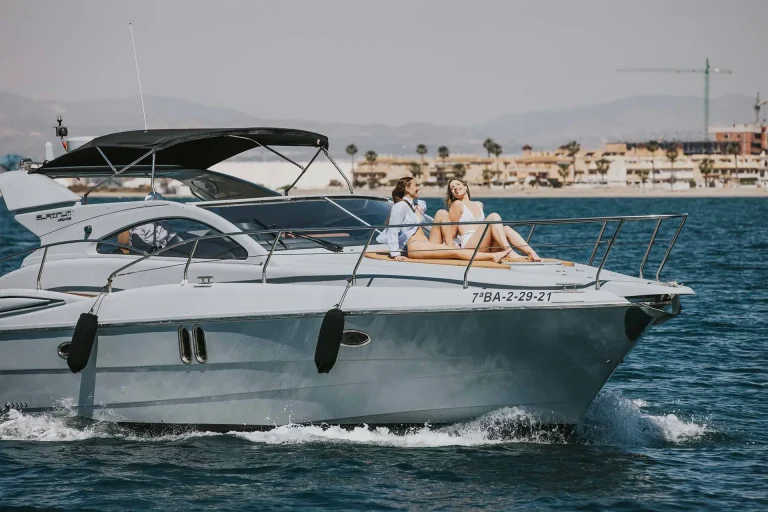 Vista de la Proa con modelos